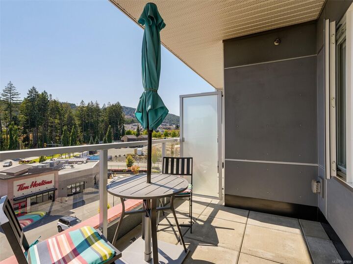 Property Photo:  1311 Lakepoint Way #503  BC V9B 0S7 