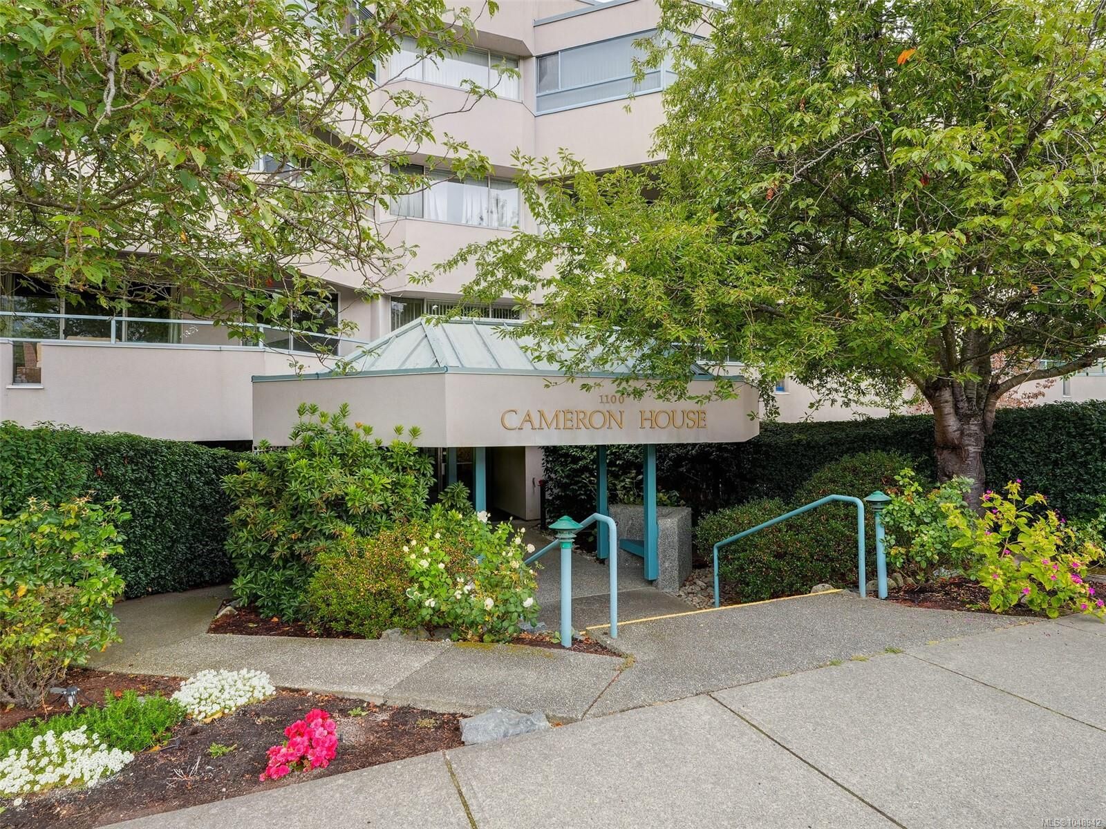 Property Photo:  1100 Union Rd #207  BC V8P 2J3 