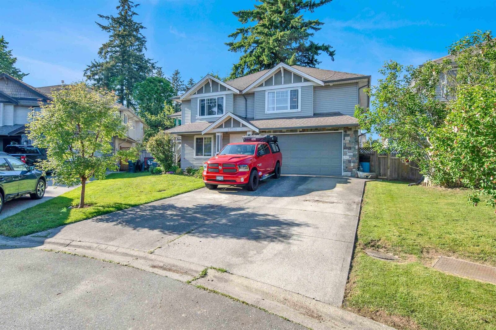 Property Photo:  27229 27 Avenue  BC V4W 3Y8 