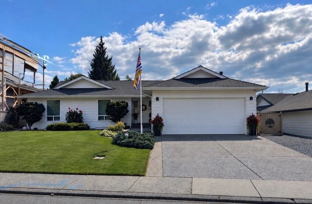Photo de la propriété:  31524 Sunnyside Crescent  BC V2T 4B3 