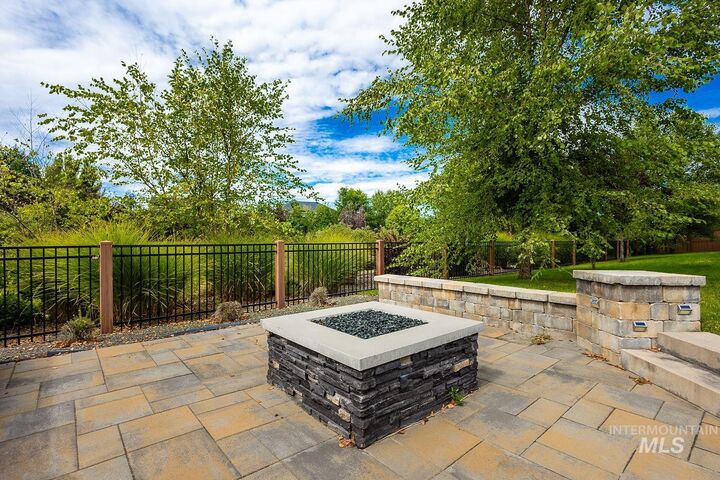 Property Photo: 2097 N World Cup Way ID 83616