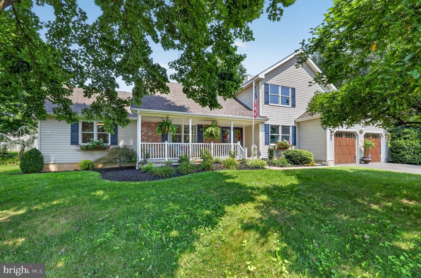 Property Photo:  102 Holly Court  NJ 08062 