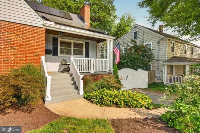 Property Photo:  4 Cedar Avenue  MD 20877 