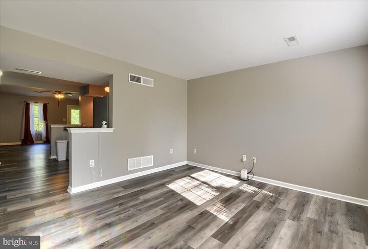 Property Photo: 2912 Rainbow Road PA 17315
