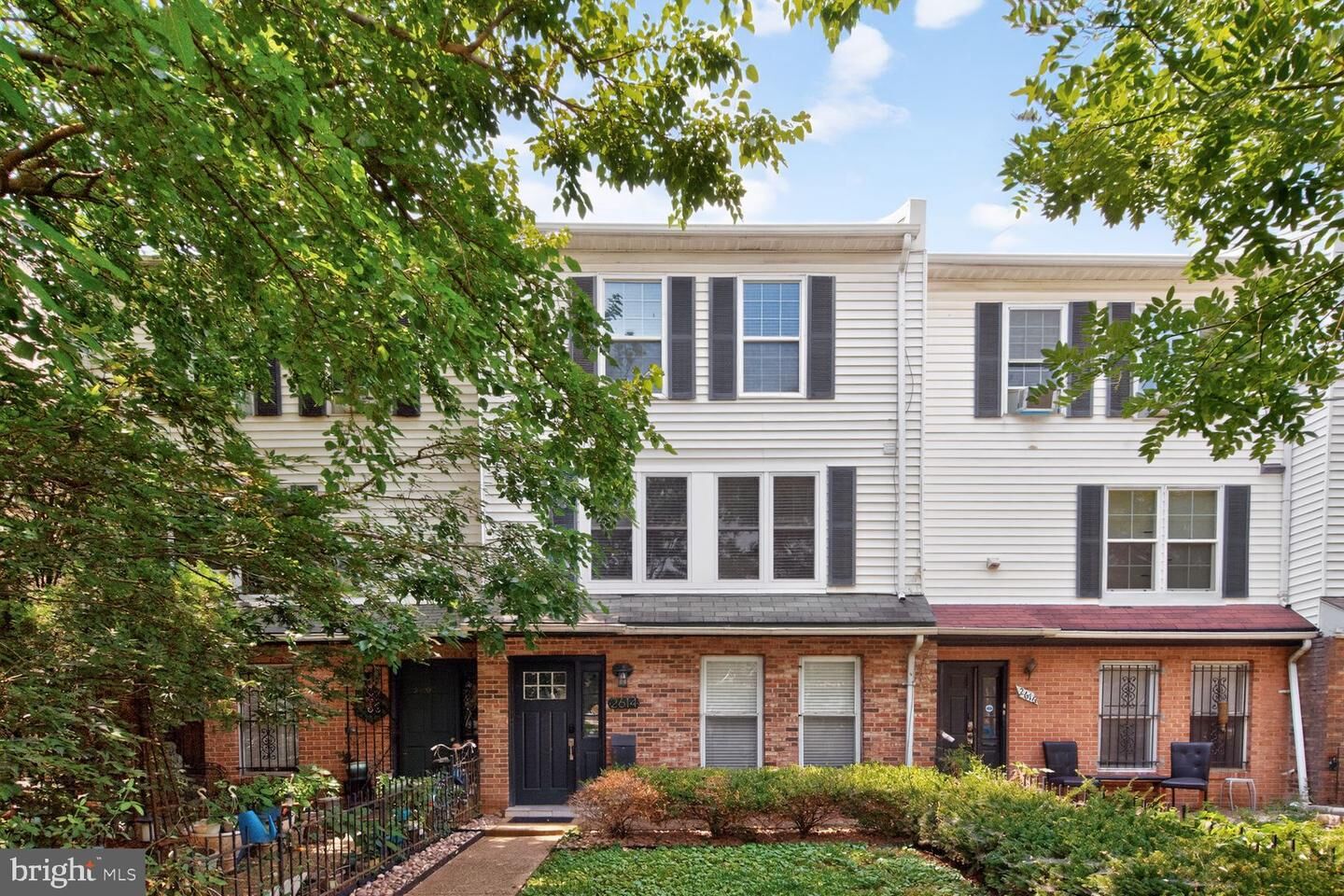 Property Photo:  2614 Sherman Avenue NW A  DC 20001 