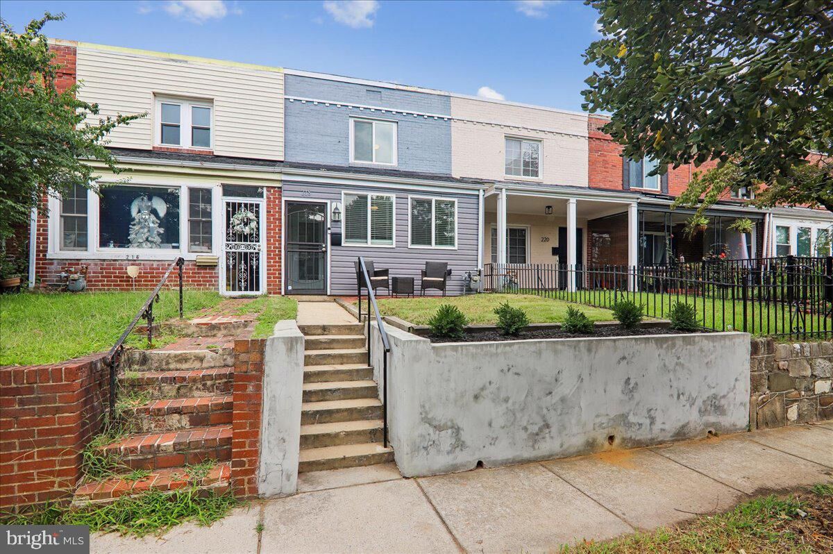Property Photo:  218 33rd NE  DC 20019 