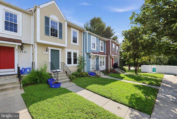 Property Photo:  19334 Liberty Heights Lane  MD 20874 
