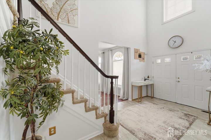Property Photo:  42 Margaret Drive  NJ 08873 