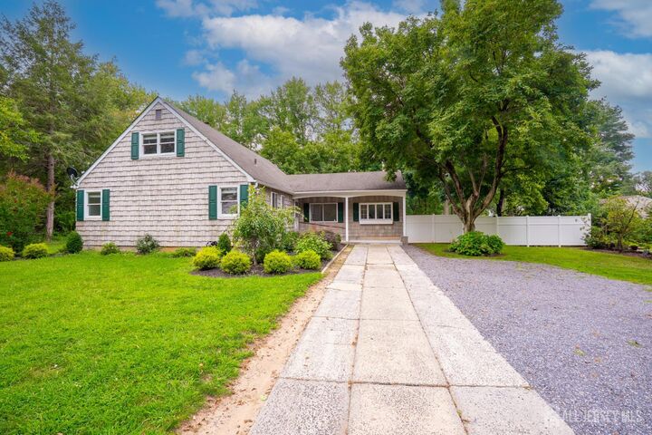 Property Photo:  11 Holland Lane  NJ 08512 