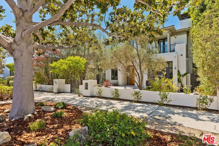 Property Photo:  714 Euclid St  CA 90402 