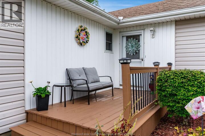 Property Photo: 109 Erie Street North ON N0P 1W0