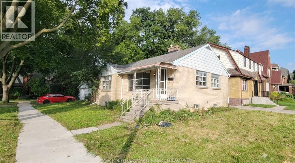Property Photo:  3006 Alexander Ave  ON N9C 1G5 