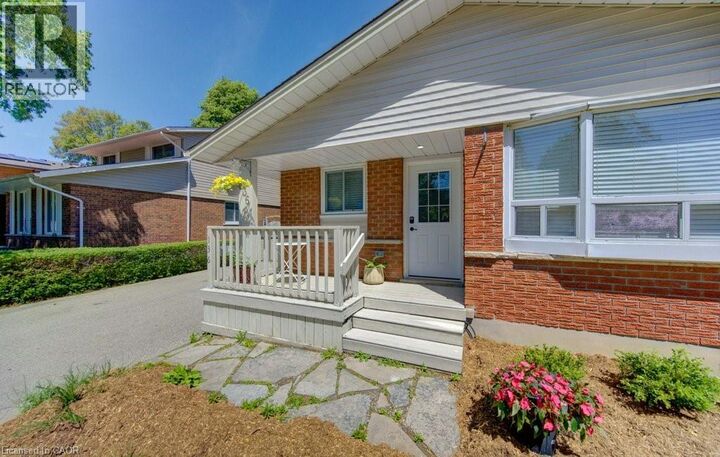 Property Photo:  136 Dunsmere Drive  ON N2E 1V7 