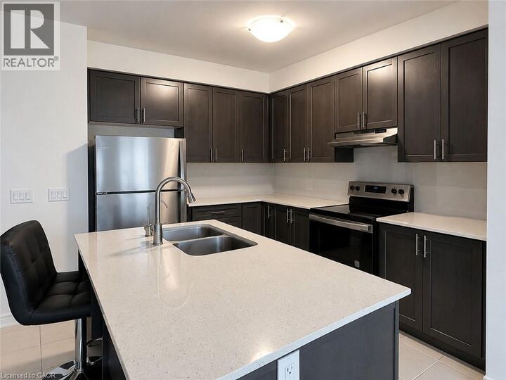Property Photo:  207 Broadacre Drive  ON N2R 0S5 