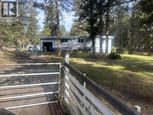 Property Photo:  5044 Easzee Drive  BC V0K 2Z0 