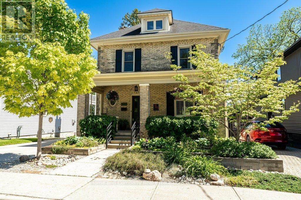 Property Photo:  227 William Street  ON N5A 4Y2 