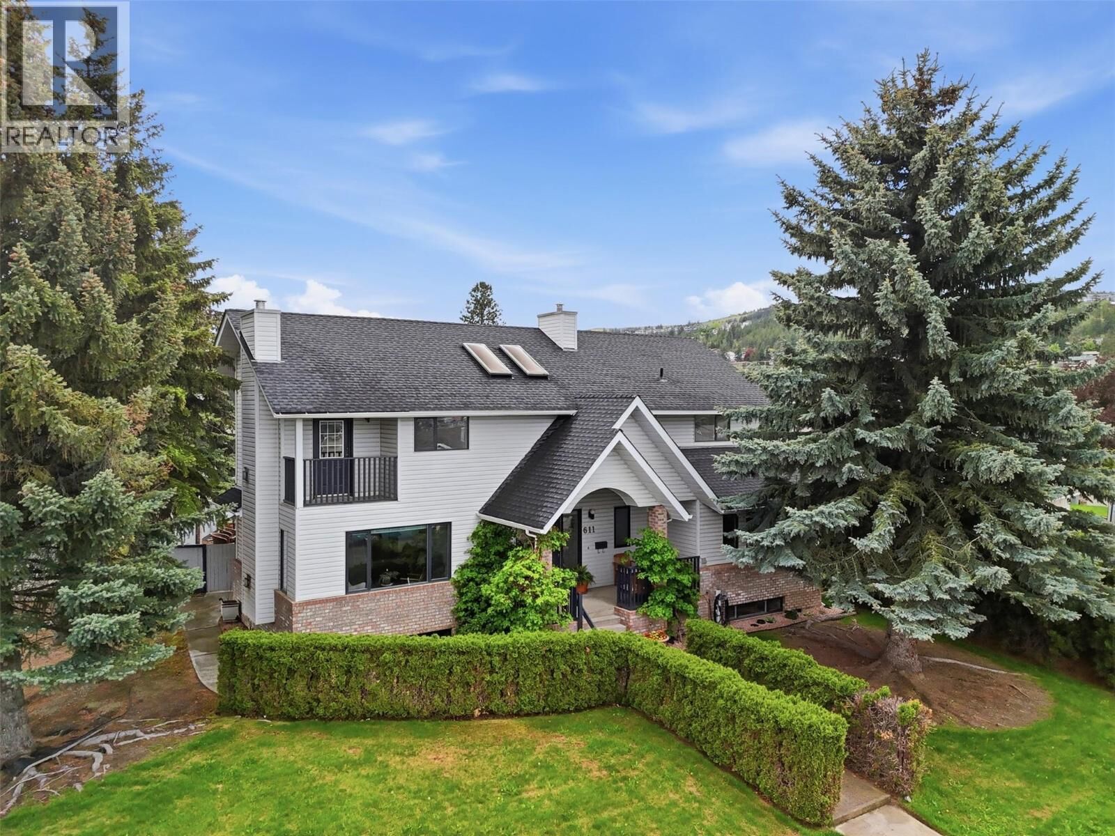 Photo de la propriété:  611 Robson Drive  BC V2E 2B4 