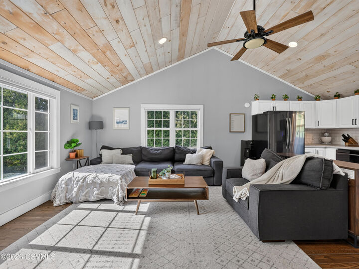 Property Photo: 204 Evansville Road PA 18603
