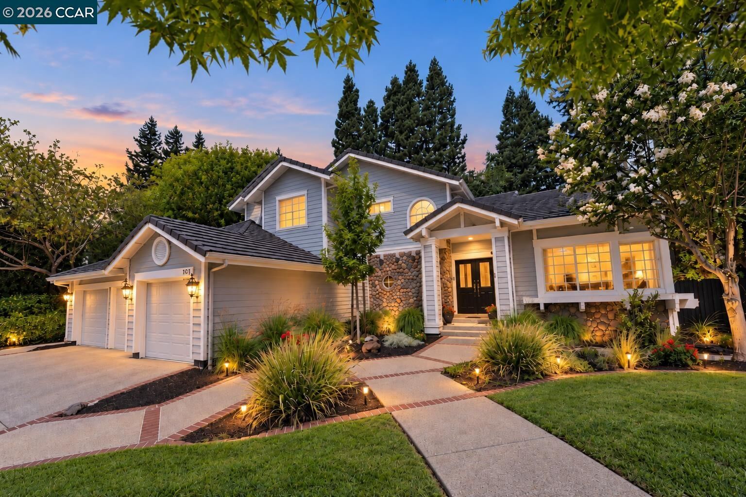 Property Photo:  130 Summerfield St  CA 94506 