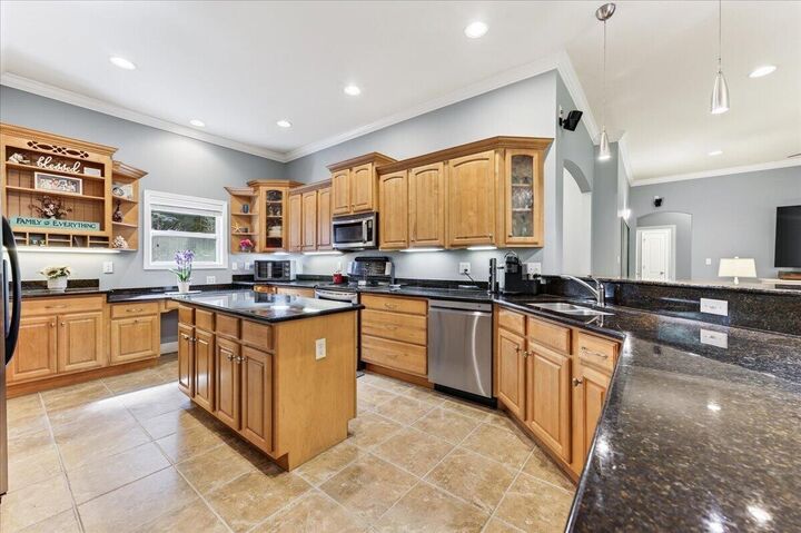 Property Photo: 5808 S Mosley Lane FL 32539