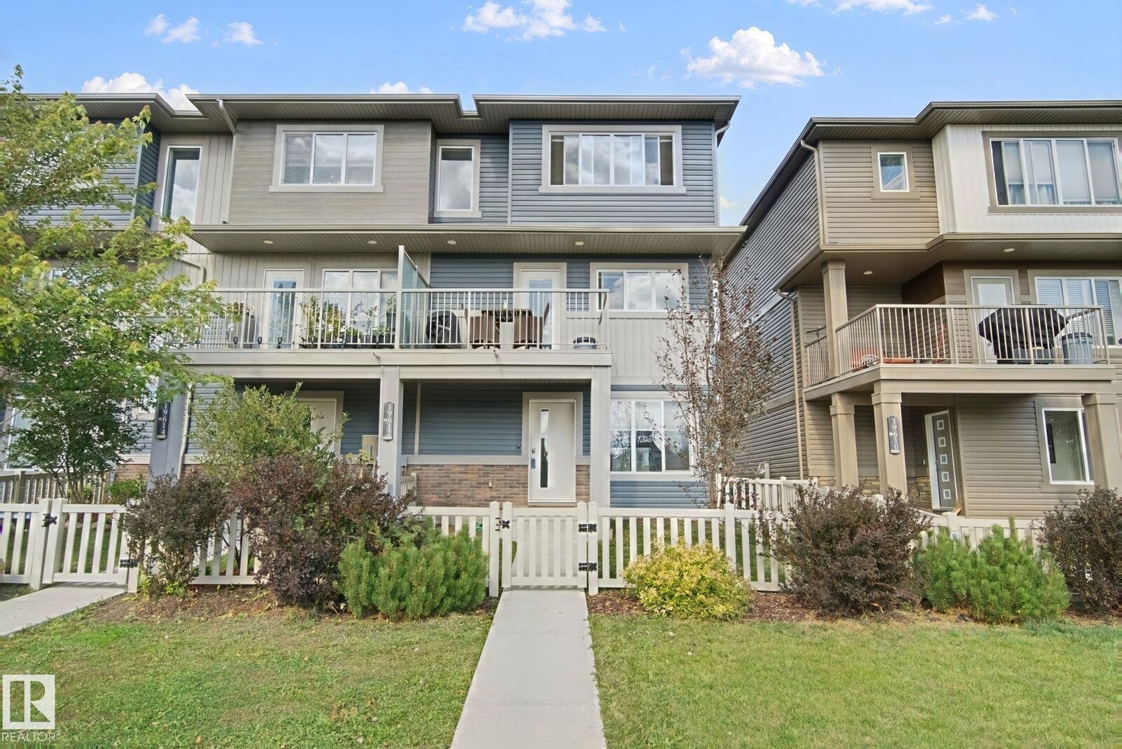Property Photo:  19612 27 Avenue NW  AB T6M 0X1 