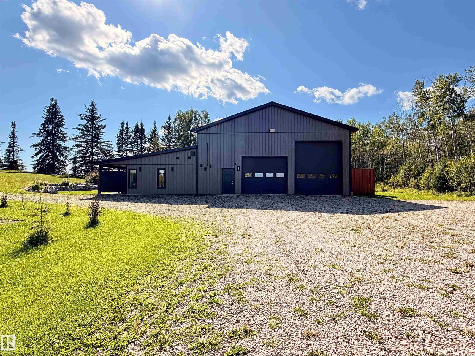 Property Photo:  6002 Twp Rd 494  AB T0C 1W0 