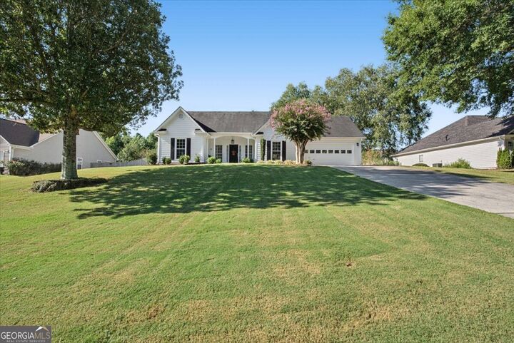 Property Photo:  5230 Jonathans Way  GA 30040 