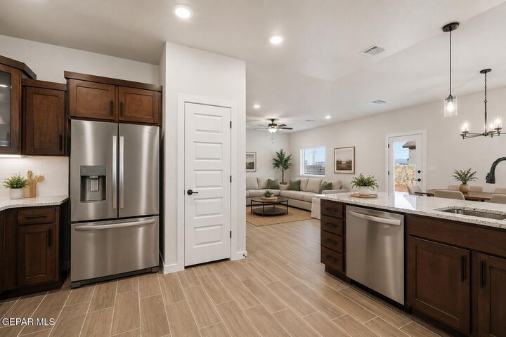 Property Photo:  5701 Las Ramblas Avenue  TX 79934 
