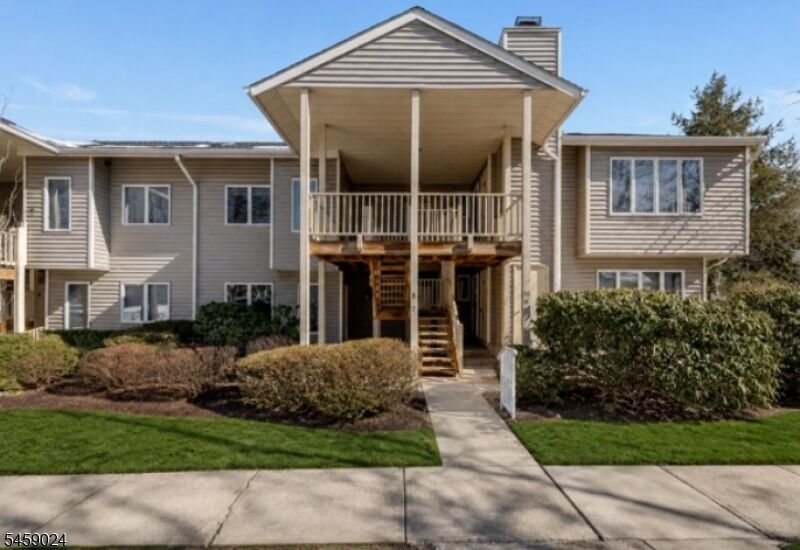 Property Photo:  7 Westchester Ter  NJ 08801 