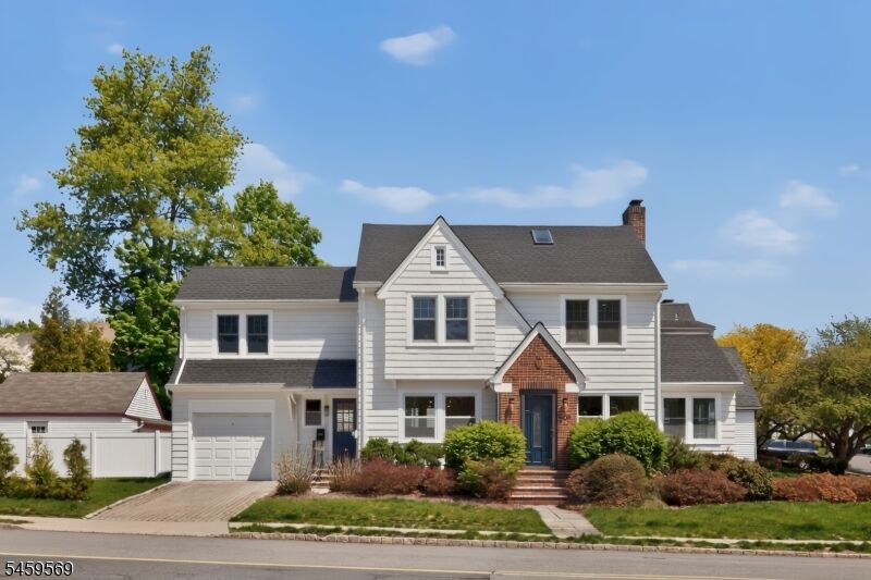 Property Photo:  909 Ridgewood Rd  NJ 07041 