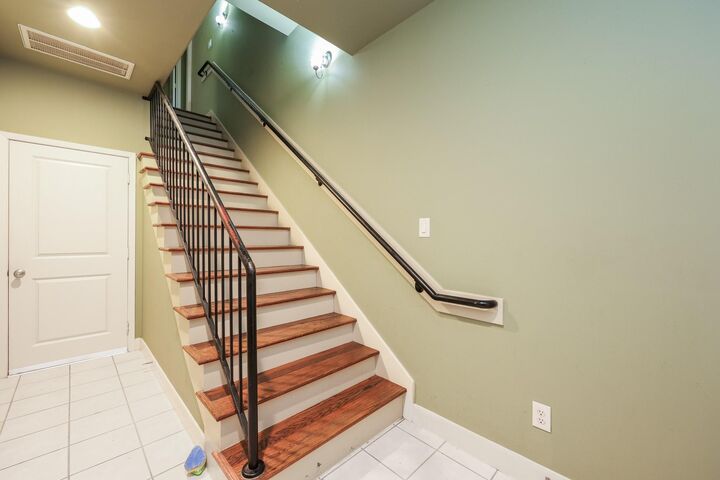 Property Photo: 1714 Sandman Street TX 77007