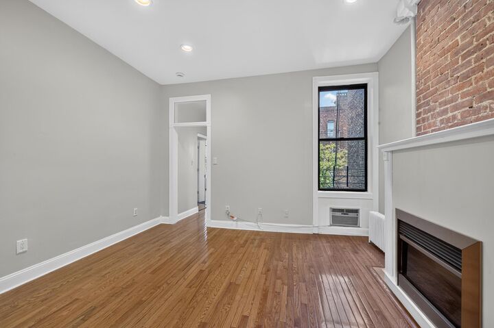 Property Photo: 1122 Hudson St #4B NJ 07030