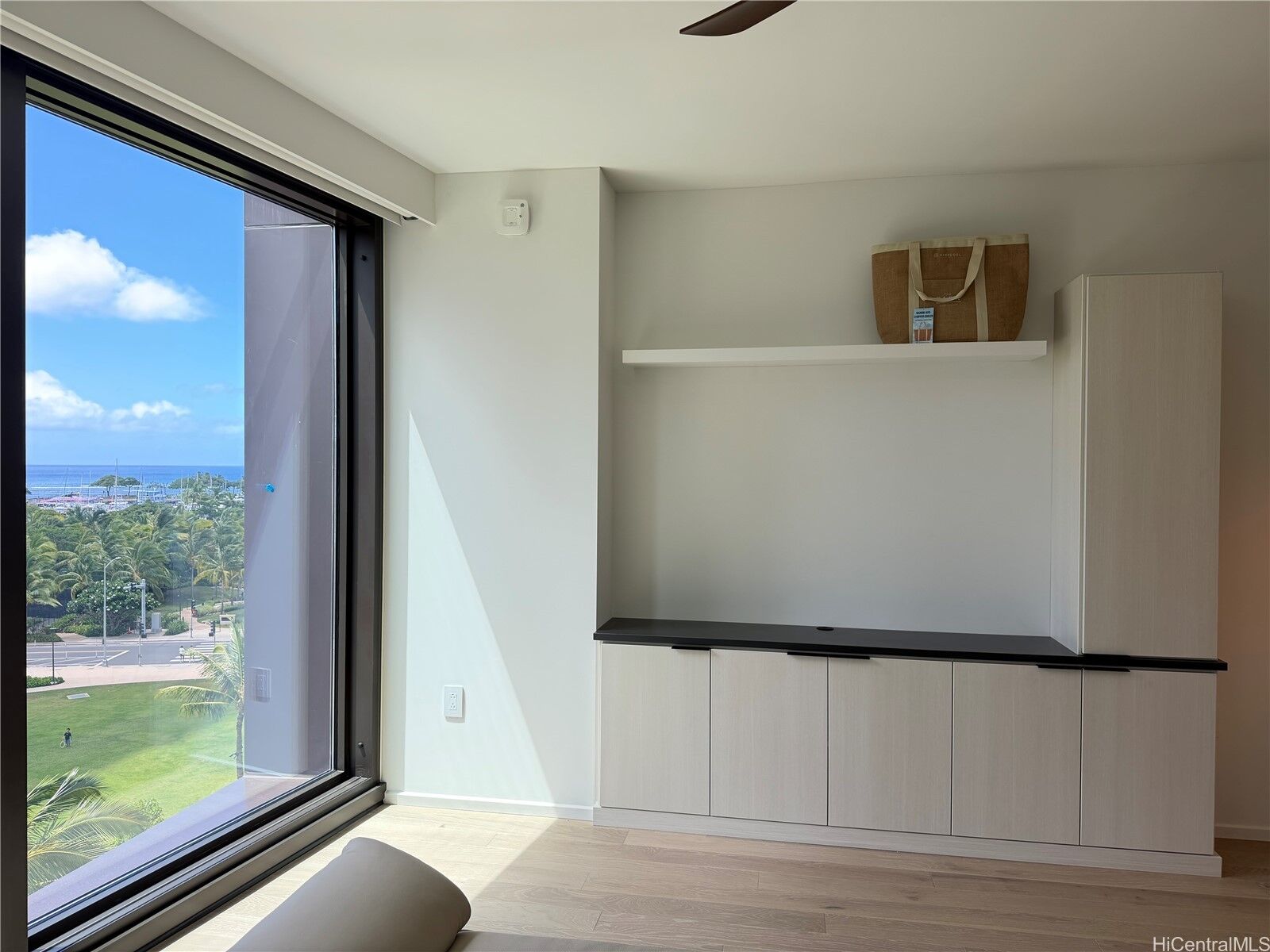 Property Photo:  333 Ward Avenue 626  HI 96814 