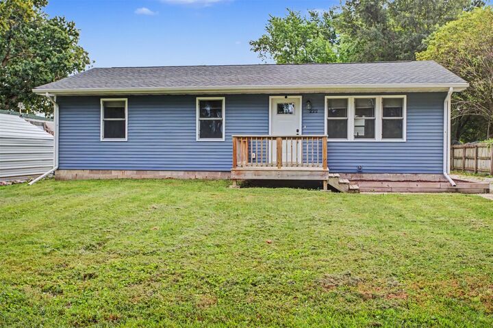 Property Photo:  222 N Erickson Street  IA 50236 