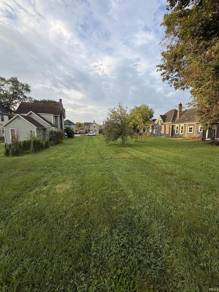 Property Photo: 1218 Stophlet Street IN 46802