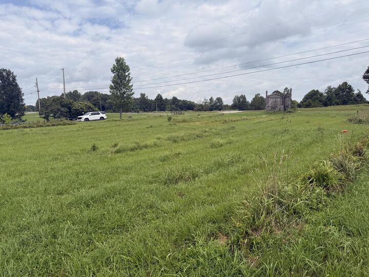 Property Photo: 12583 Hodgenville Road KY 42718