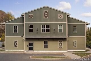 Property Photo: 128 Vineyard Avenue 208 NY 12528