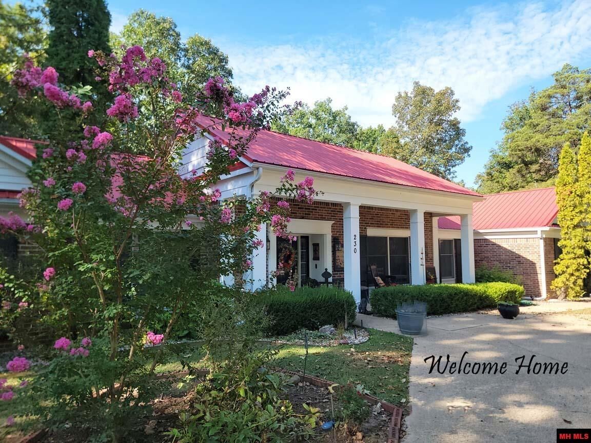 Property Photo:  230 Woodstone Road  AR 72619 