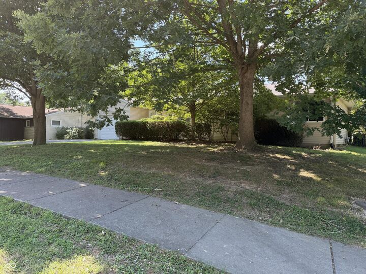 Property Photo:  323 N Hillsdale Drive  IN 47408 