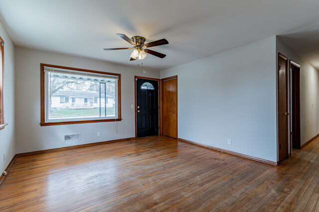 Property Photo:  1316 S State Street  IL 61820 