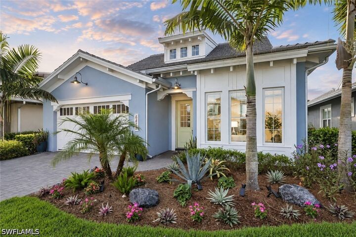 Property Photo:  6472 Arriba Avenue  FL 34113 