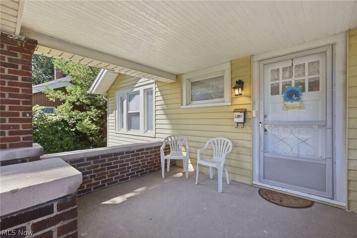 Property Photo:  38905 Gardenside Drive  OH 44094 