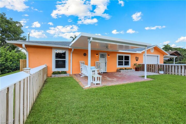 Property Photo:  27624 Pullen Ave  FL 34135 