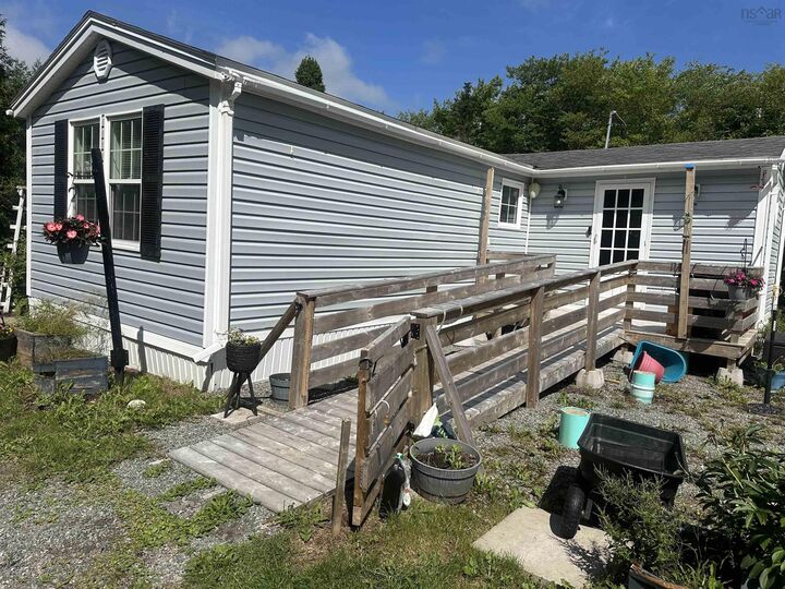 Property Photo: 796 Highway 105 NS B9A 1T2