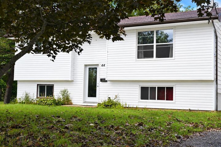 Property Photo:  44 Sumac Avenue  NS B4N 5C6 