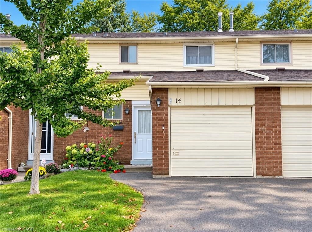 Property Photo:  100 Quigley Road 14  ON L8K 6J1 