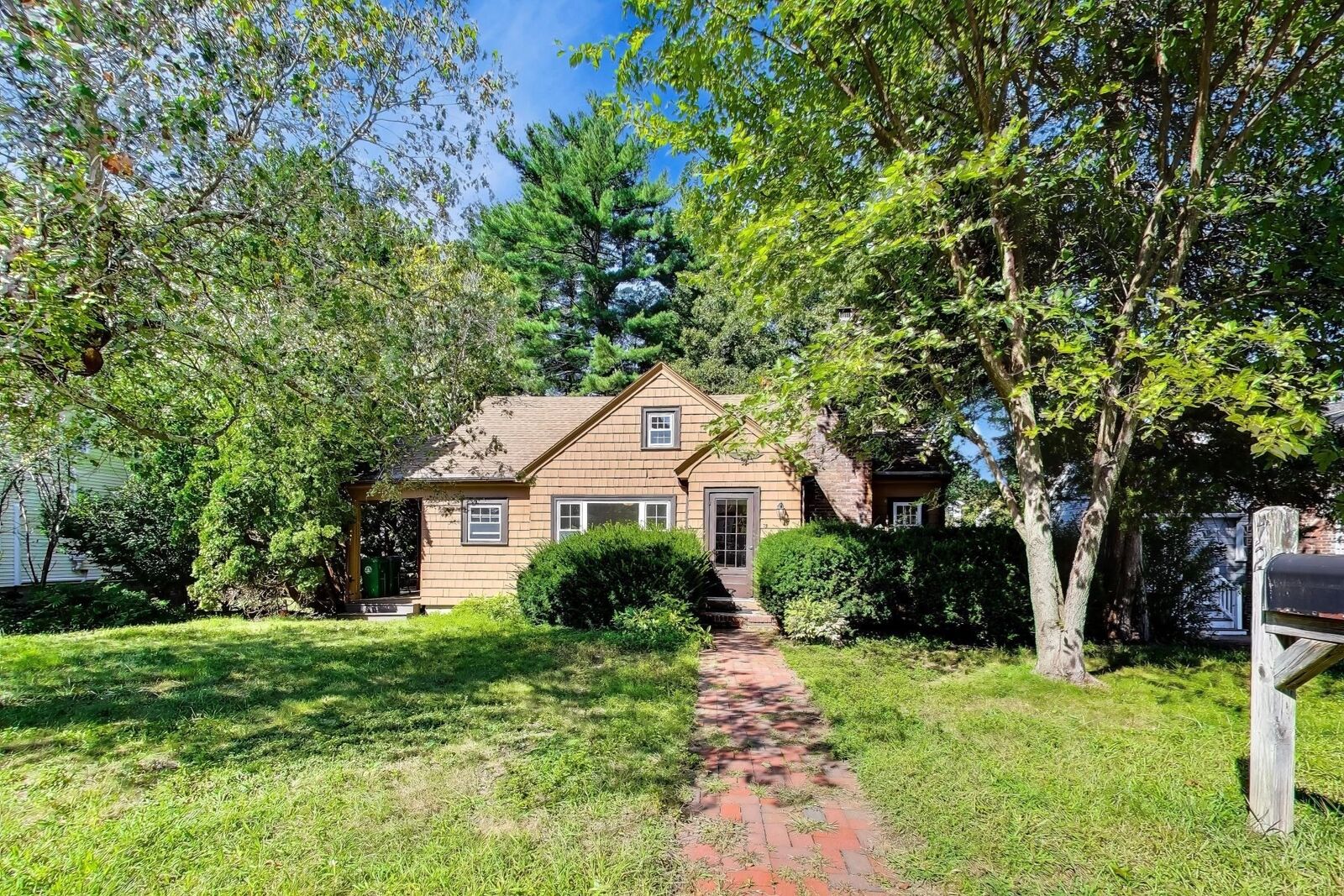 Property Photo:  72 Sexton Ave  MA 02090 