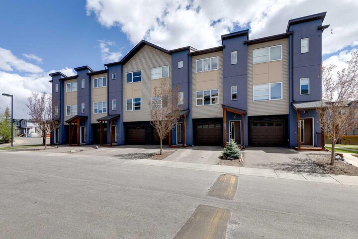 Property Photo:  2461 Baysprings Link SW 305  AB T4B 4C6 