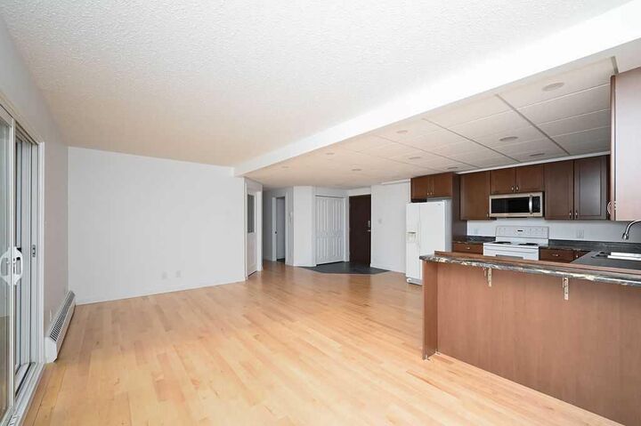 Property Photo:  4505 53 Street 303  AB T9S 1K1 