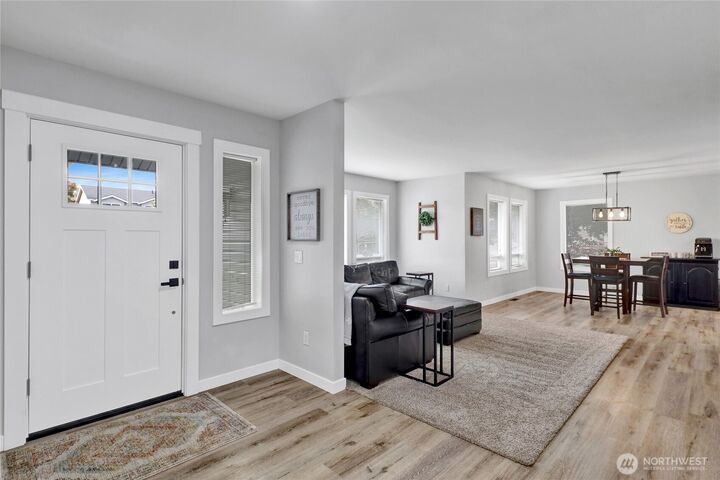 Property Photo:  1101  Cascade Way  WA 98264 